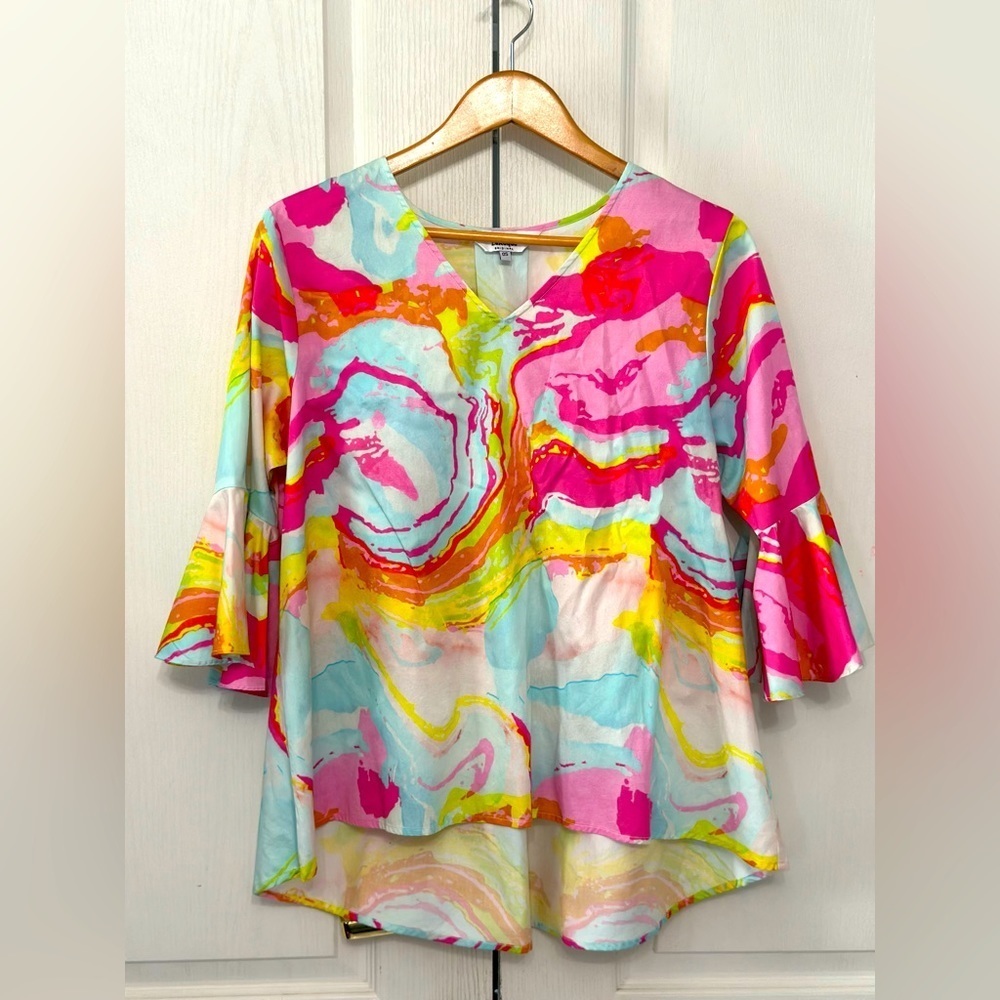 LaRoque Women's Feminine V-Neck Swirly Park Blouse‎ One Size